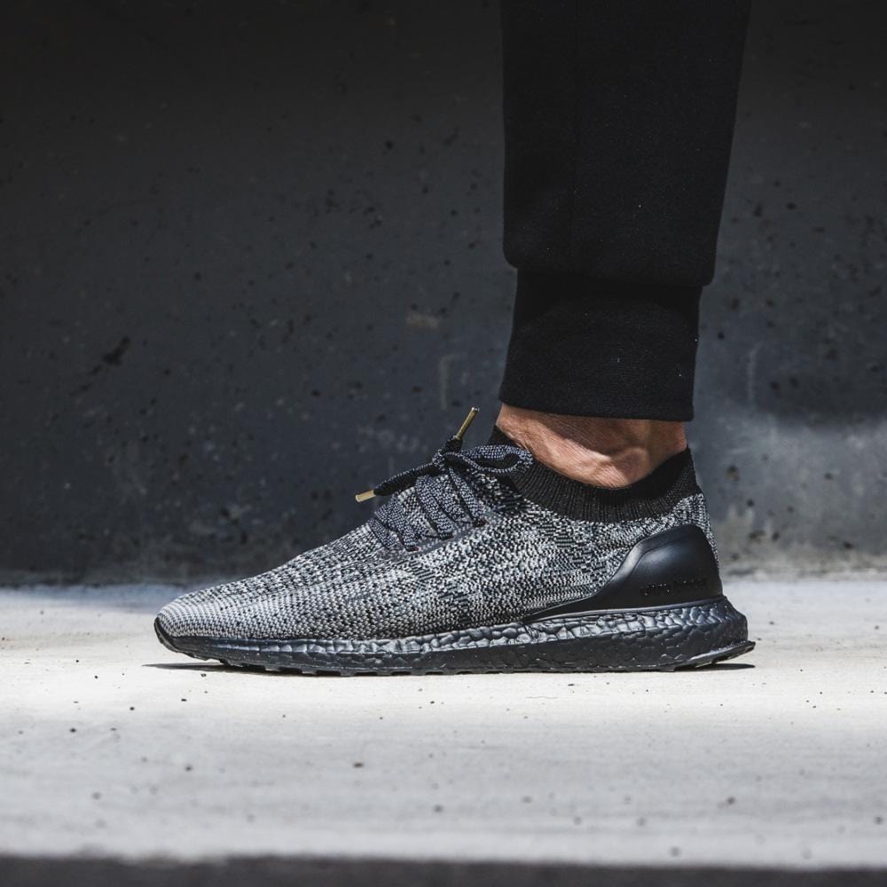 ADIDAS ULTRA BOOST UNCAGED LTD. Core Black & Solid Grey