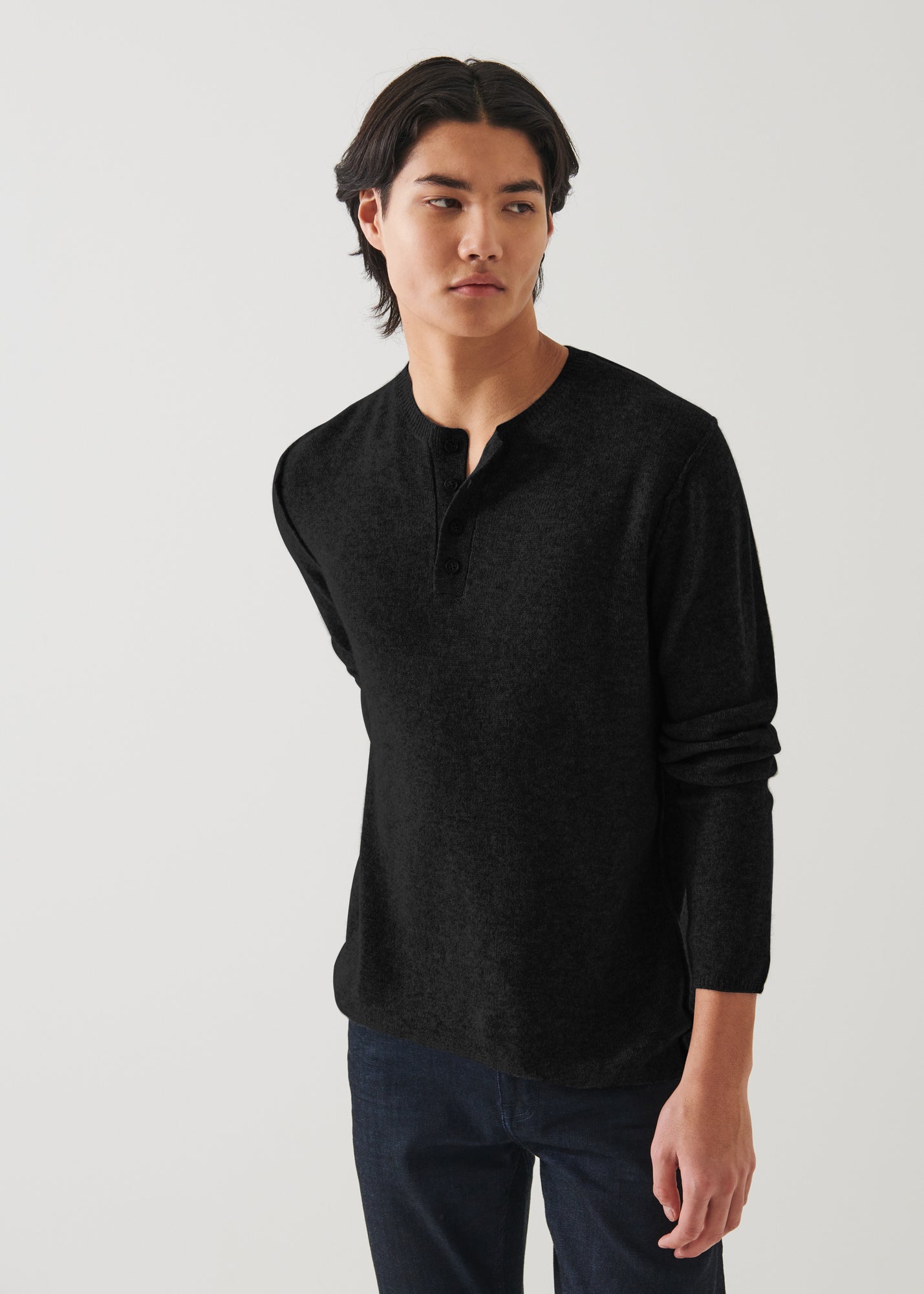 AIR CASHMERE HENLEY SWEATER