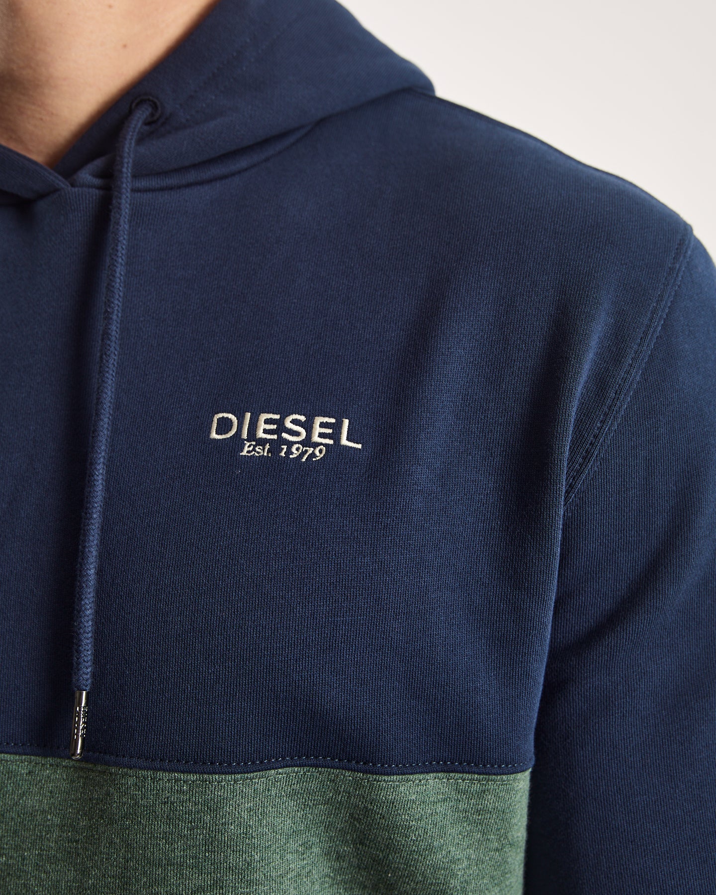 Aspen Hoodie Navy Clearing