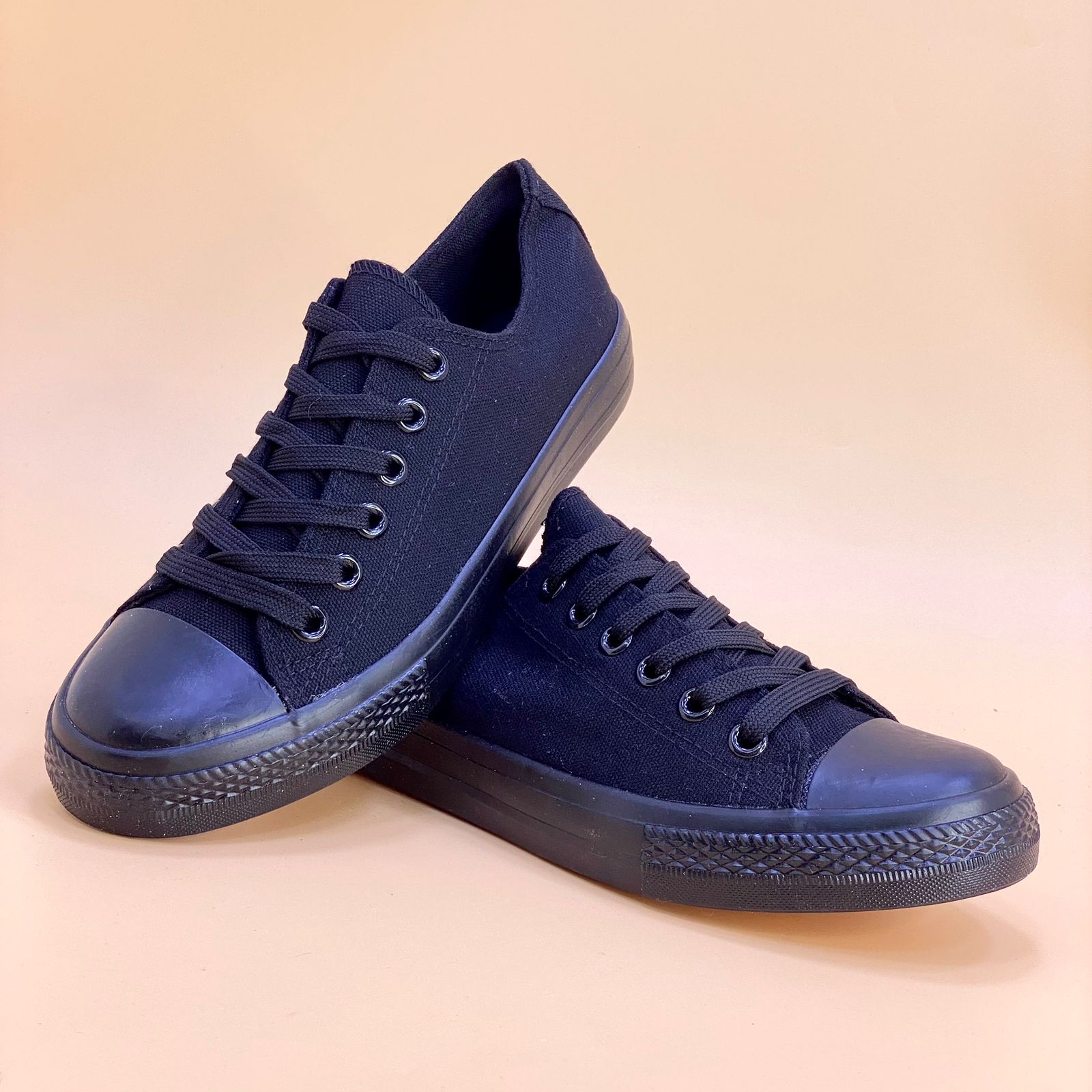 NEW ,  MEN SHOES M7777 SIZE 41-46