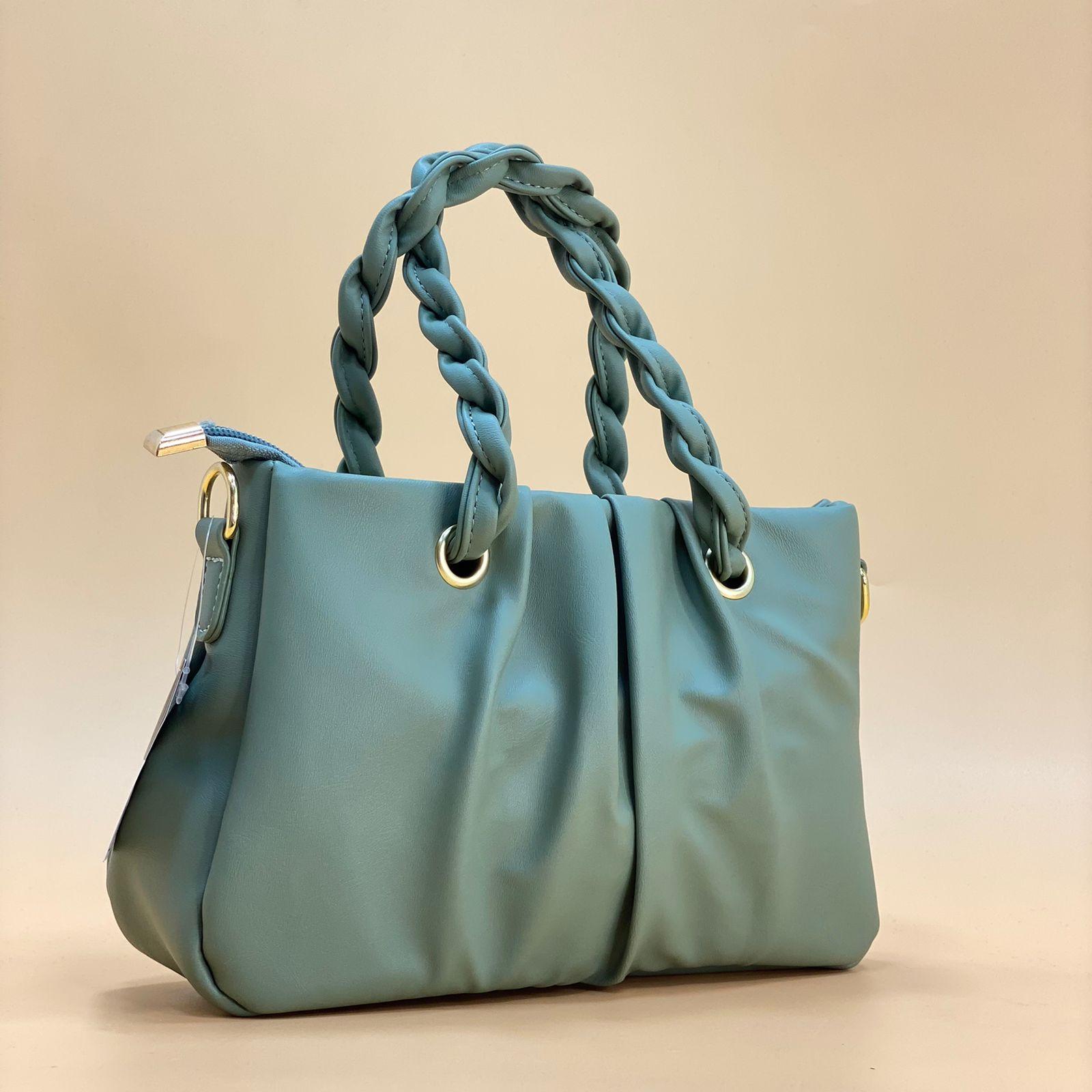 NEW 2022 ,  WOMEN HANDBAGS B304