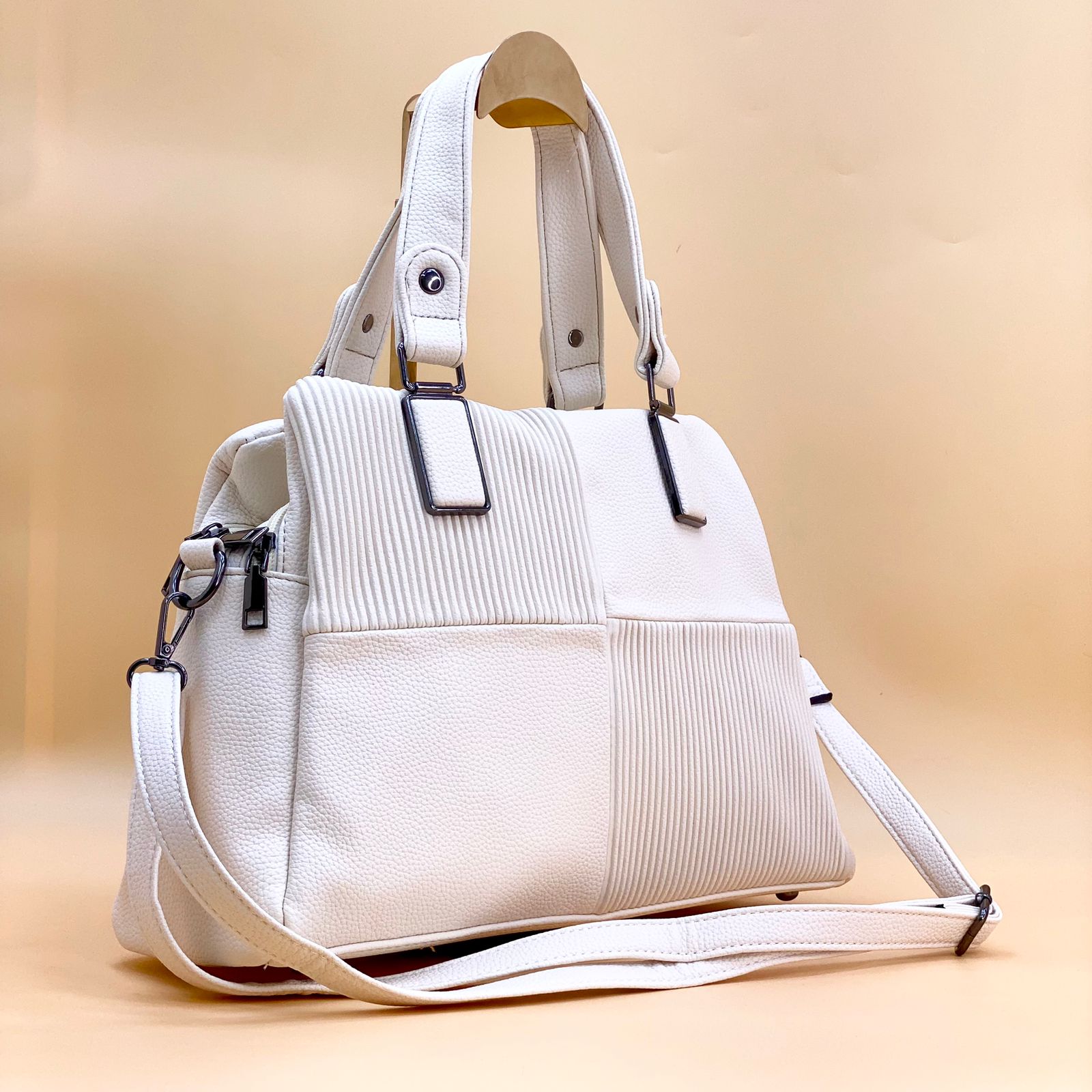 NEW 2024 ,  WOMEN HANDBAGS B535