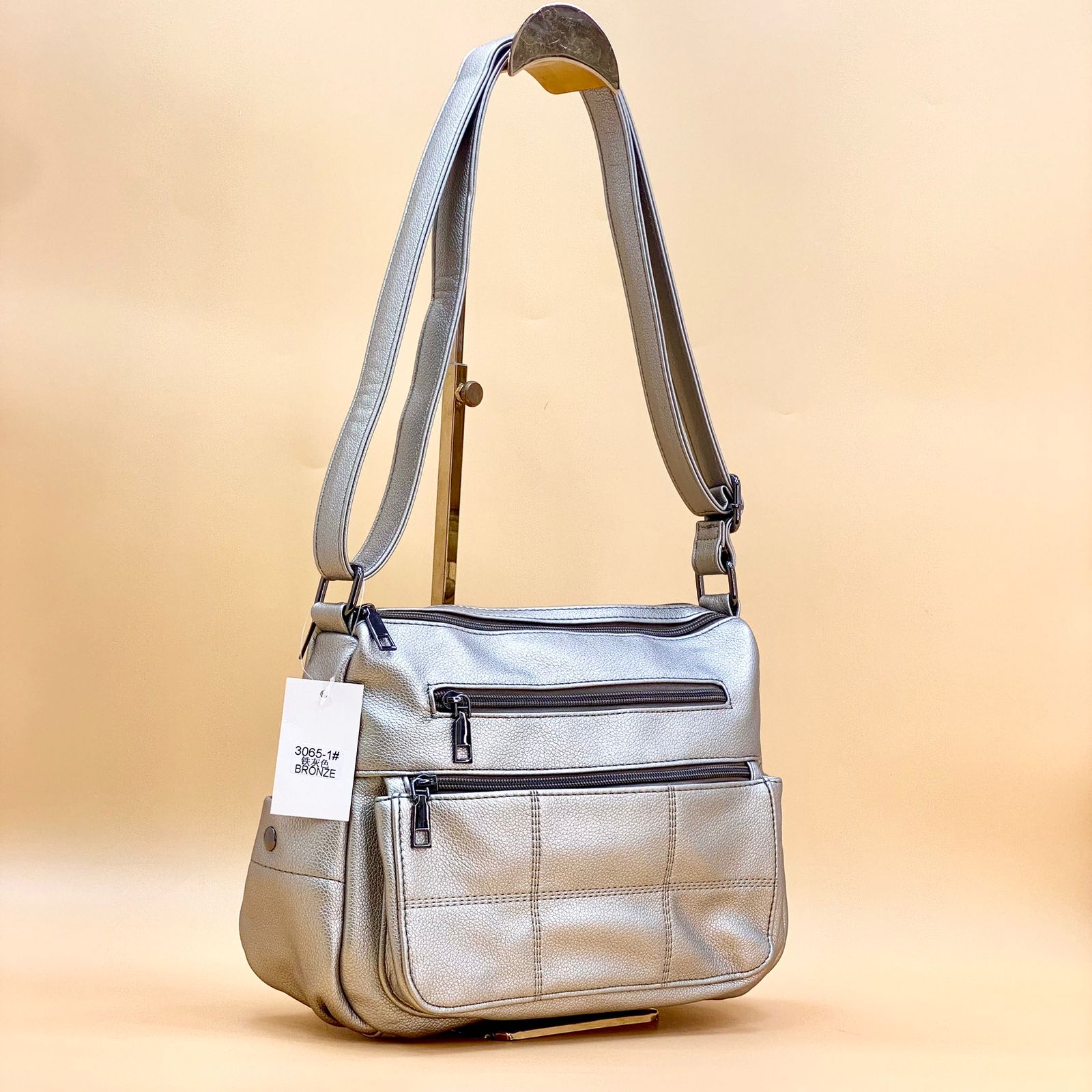 NEW 2024 ,  WOMEN HANDBAGS B541