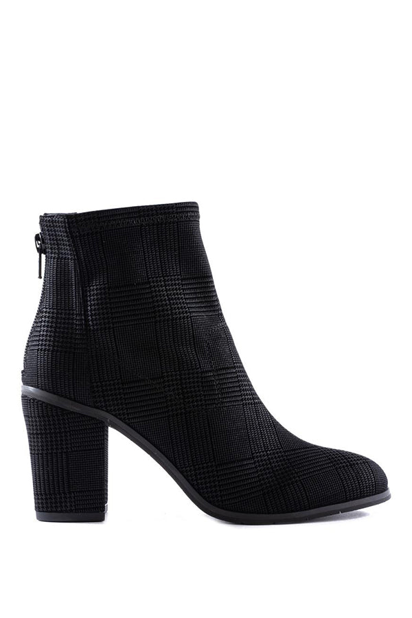 Seychelles Ringmaster Boot in Black Plaid