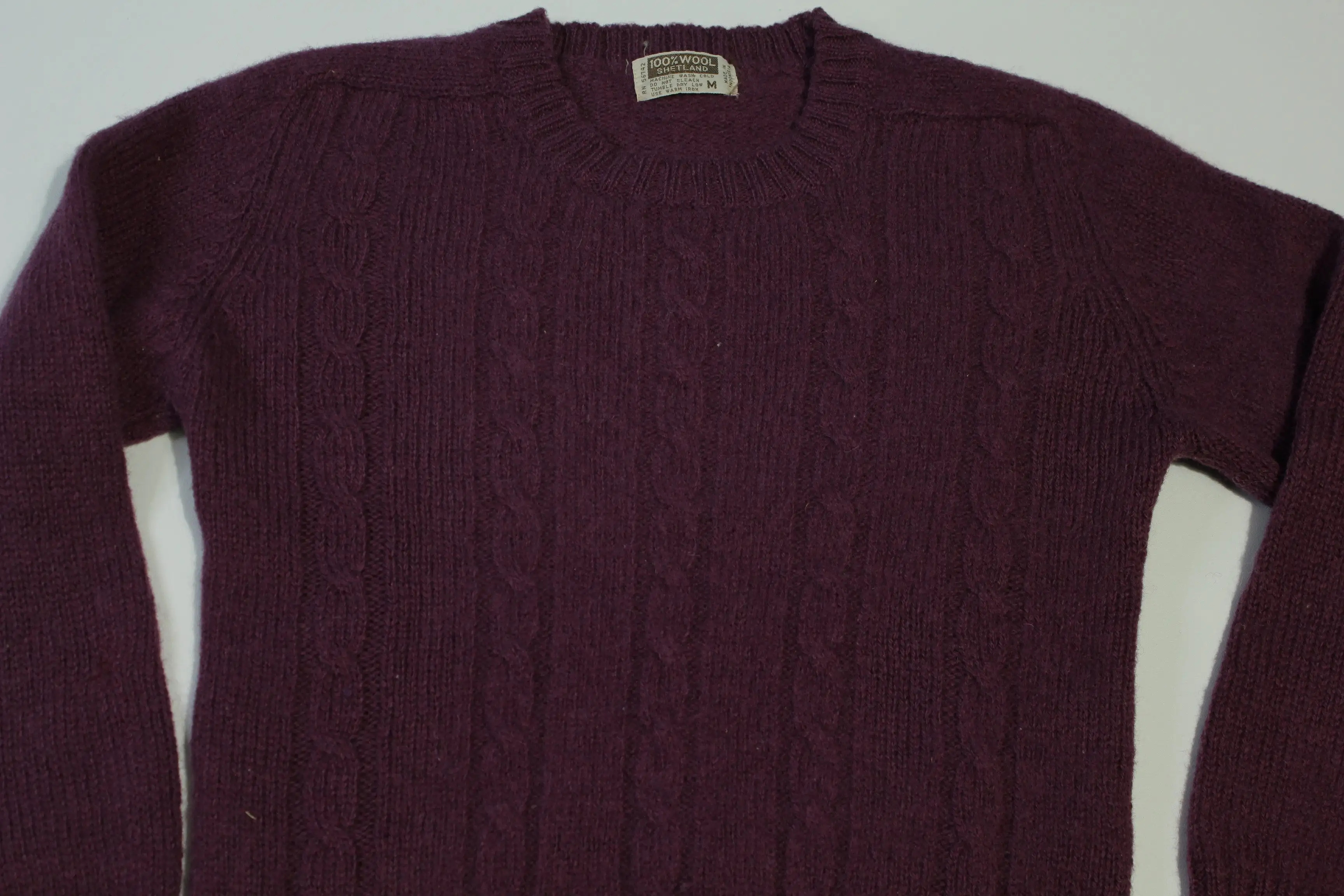 Shetland Wool Vintage 70's Cabled Knit Sweater